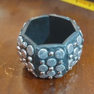 Chunky and Wide Black Plastic Panels Silver Tone Stud Inlays Stretch Bracelet